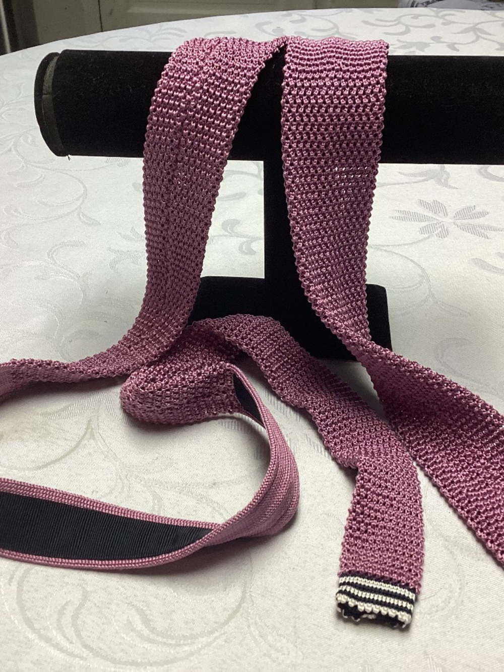 Hickey FreemanMAUVE.   skinny tie, Italian silk made in Italy